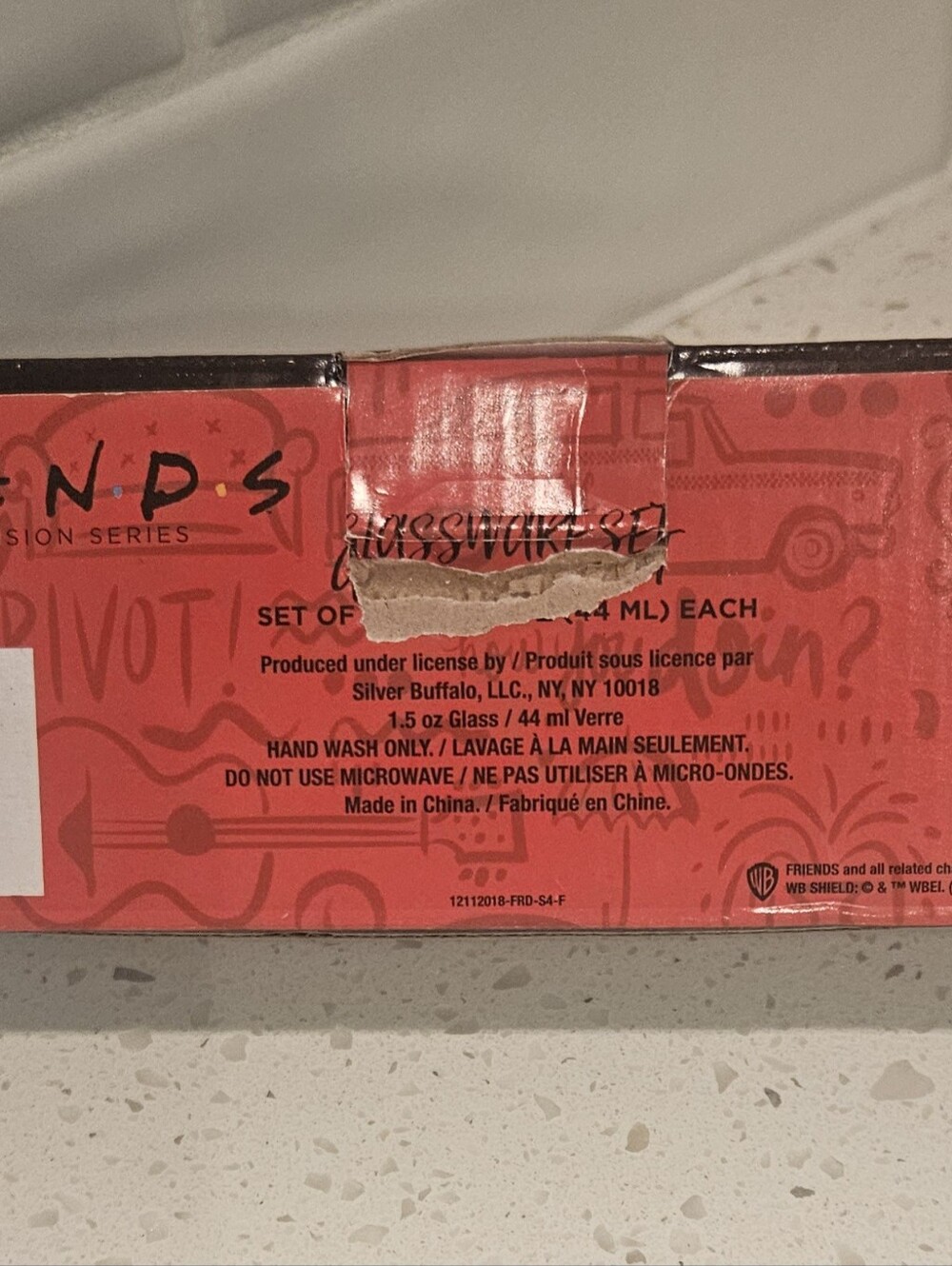 Friends Shot Glass Set, New In Box - Picture 6 of 9